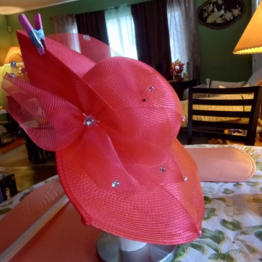 Chic Red Mesh Fascinator Hat